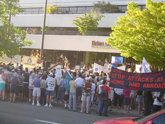 Telus Workers on Strike!